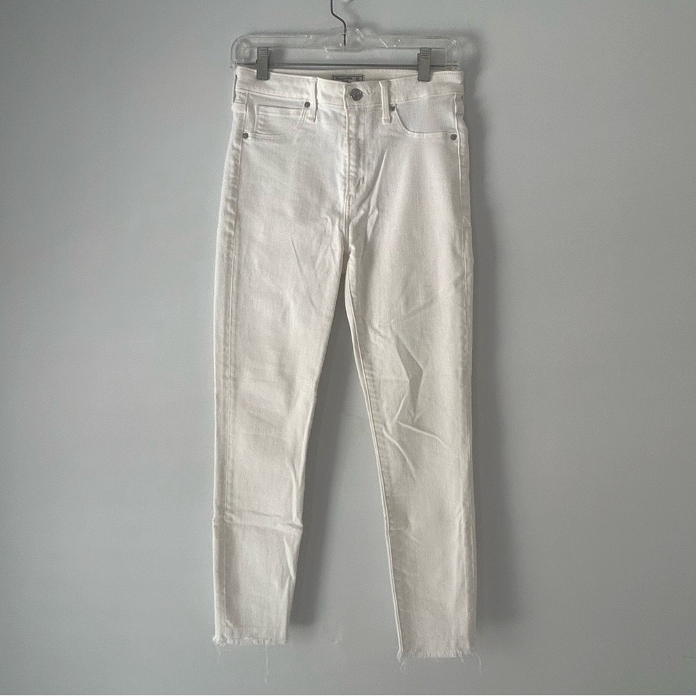 Abercrombie & Fitch Women's White Jeans